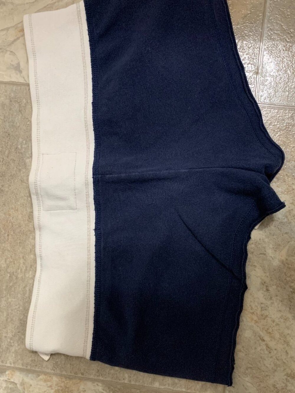 shorts, - Picture 2 of 3